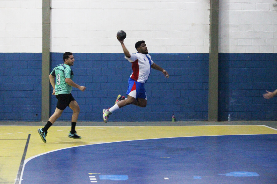 carapicuiba-avanca-para-as-quartas-de-final-com-os-times-de-handebol-nos-jogos-regionais-de-sao-paulo-2022