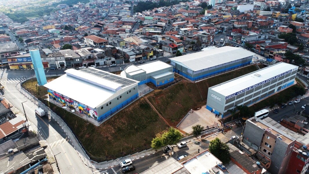 com-participacao-de-artistas-locais-prefeitura-de-carapicuiba-realiza-o-evento-cultura-na-quebrada