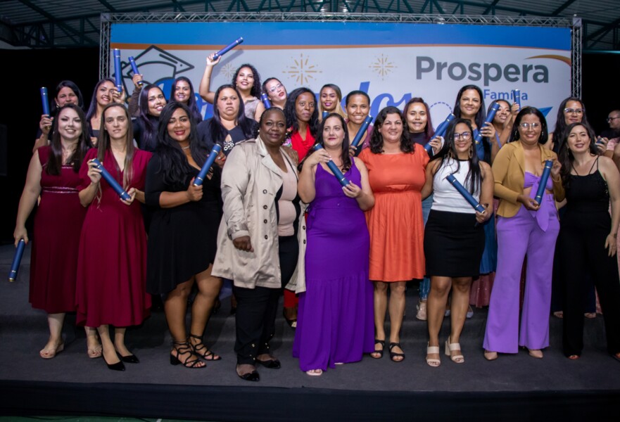 formatura-e-realizada-para-160-participantes-do-programa-prospera-familia
