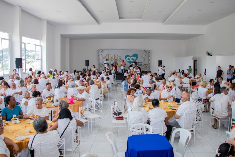 prefeitura-de-carapicuiba-realiza-baile-da-pessoa-idosa