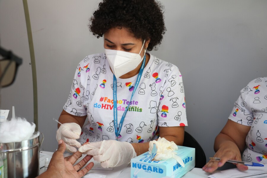 prefeitura-de-carapicuiba-realiza-acoes-de-prevencao-ao-hiv-e-sifilis
