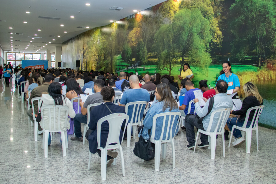 mutirao-do-emprego-prefeitura-de-carapicuiba-realiza-mais-uma-edicao-com-mais-de-1500-vagas