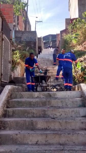 Prefeitura-de-Carapicuíba-revitaliza-vielas-da-cidade-(1).jpeg