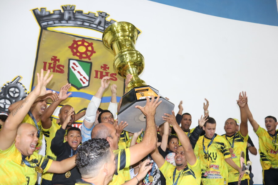 liras-vence-marilia-e-conquista-o-titulo-do-futsal-veterano-2025