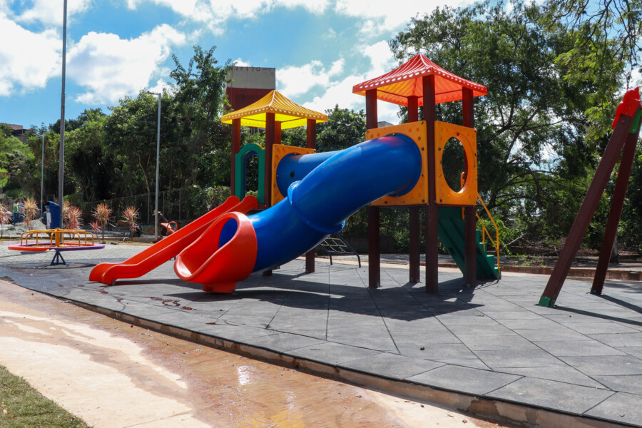 prefeitura-entrega-nova-area-de-esporte-e-lazer-na-cohab-5